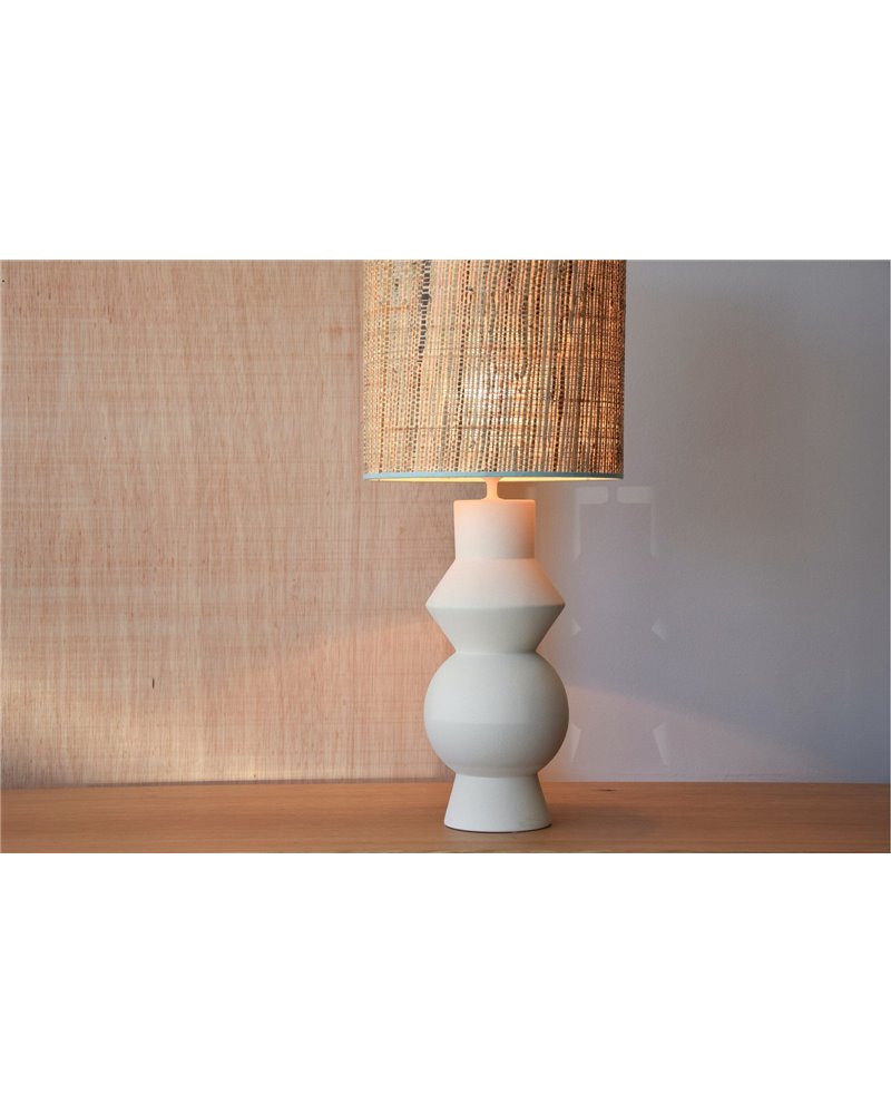 LÁMPARA MESA FORMA BL CRUDO CON PANTALLA LÁMPARA MESA FORMA BL CRUDO CON PANTALLA