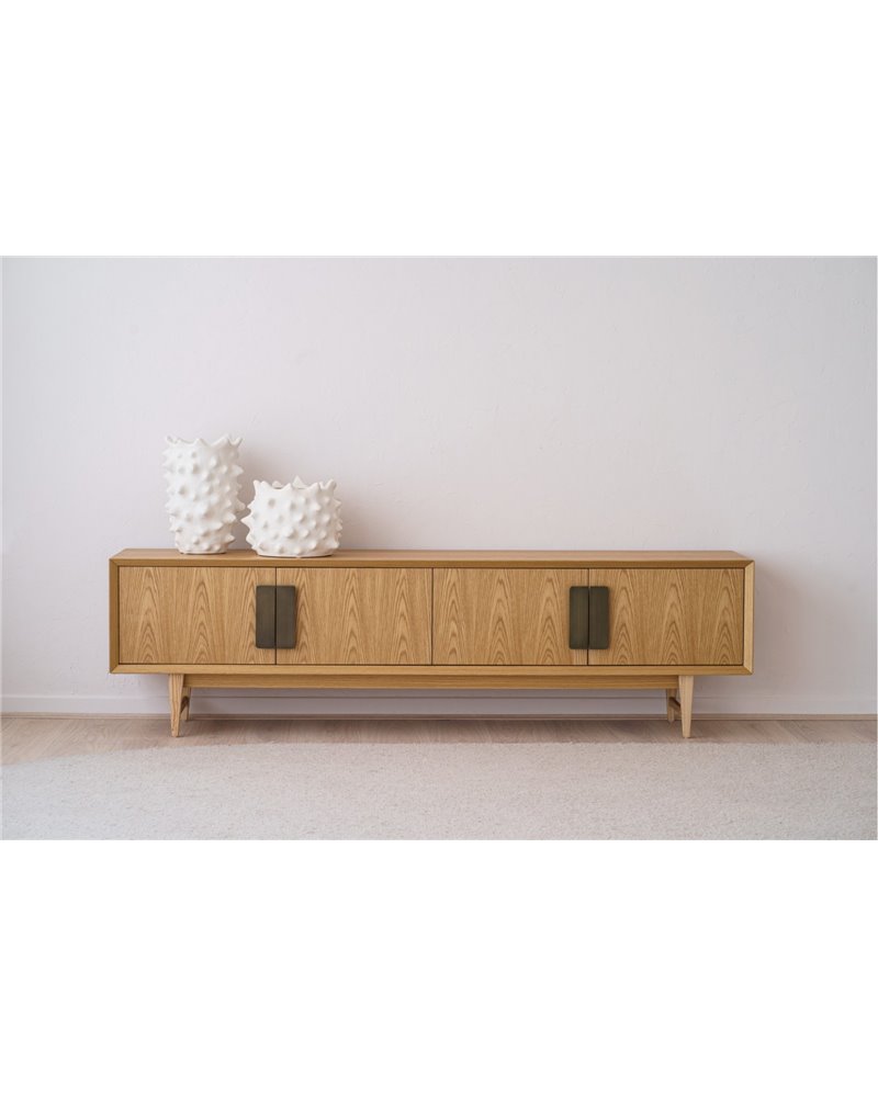 MUEBLE TV OIA. ROBLE Y LATÓN ENVEJECIDO MUEBLE TV OIA. ROBLE Y LATÓN ENVEJECIDO