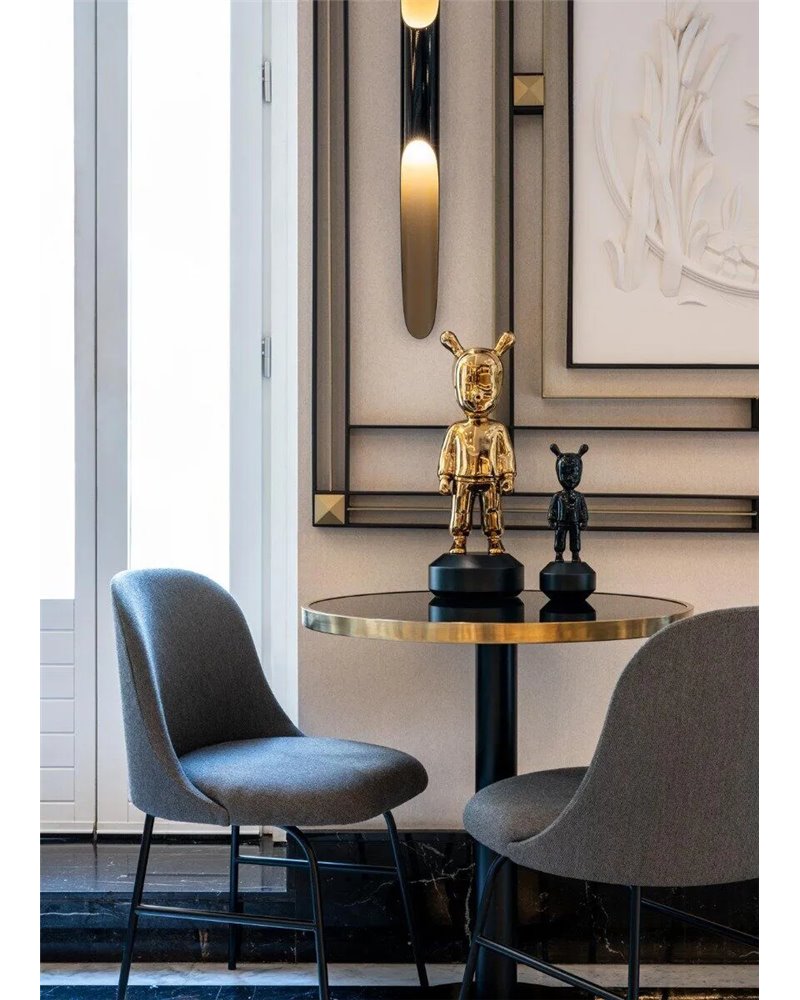 Escultura The golden Guest-Big