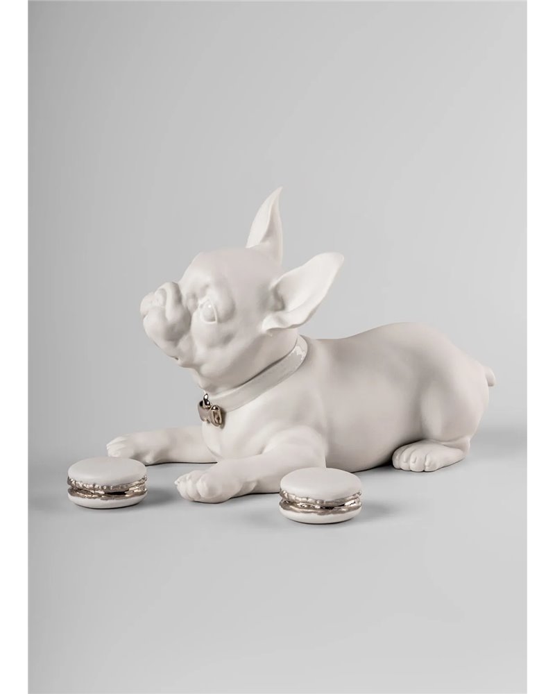 Escultura Bulldog francés con macarons. Re-Deco