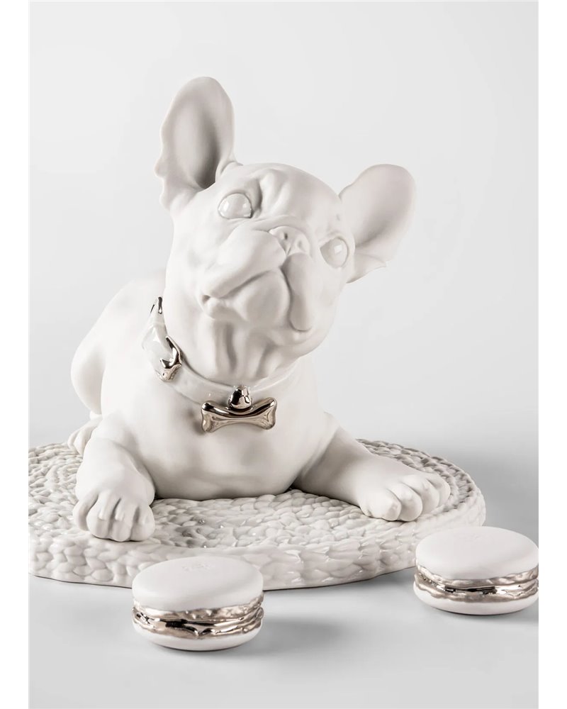 Escultura Bulldog francés con macarons. Re-Deco