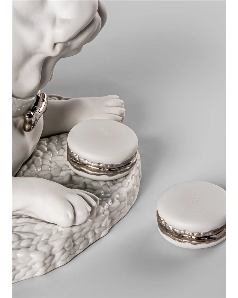 Escultura Bulldog francés con macarons. Re-Deco