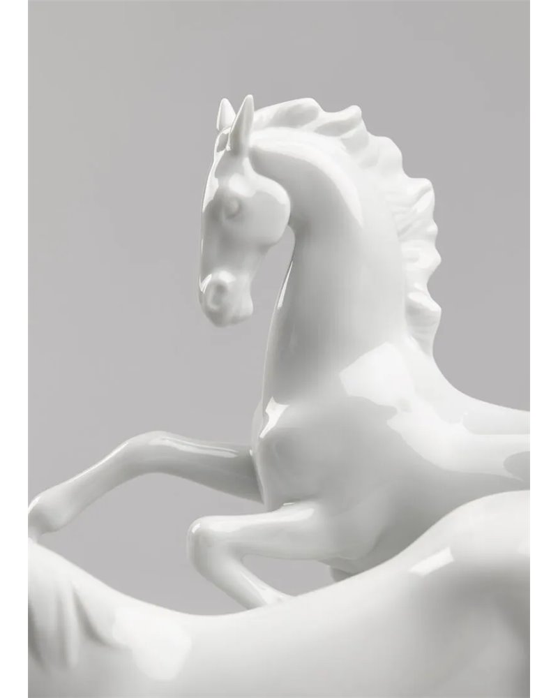 Figura Caballos al galope