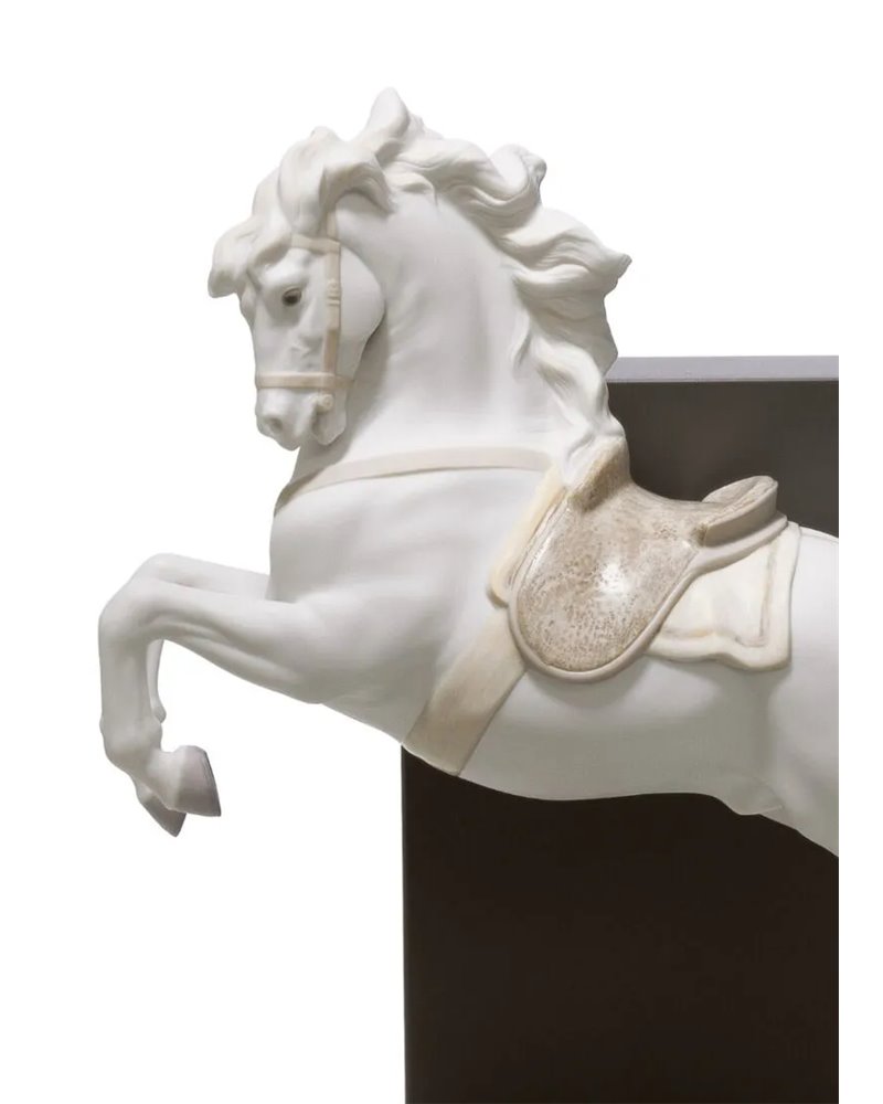 Figura Caballo en pirouette