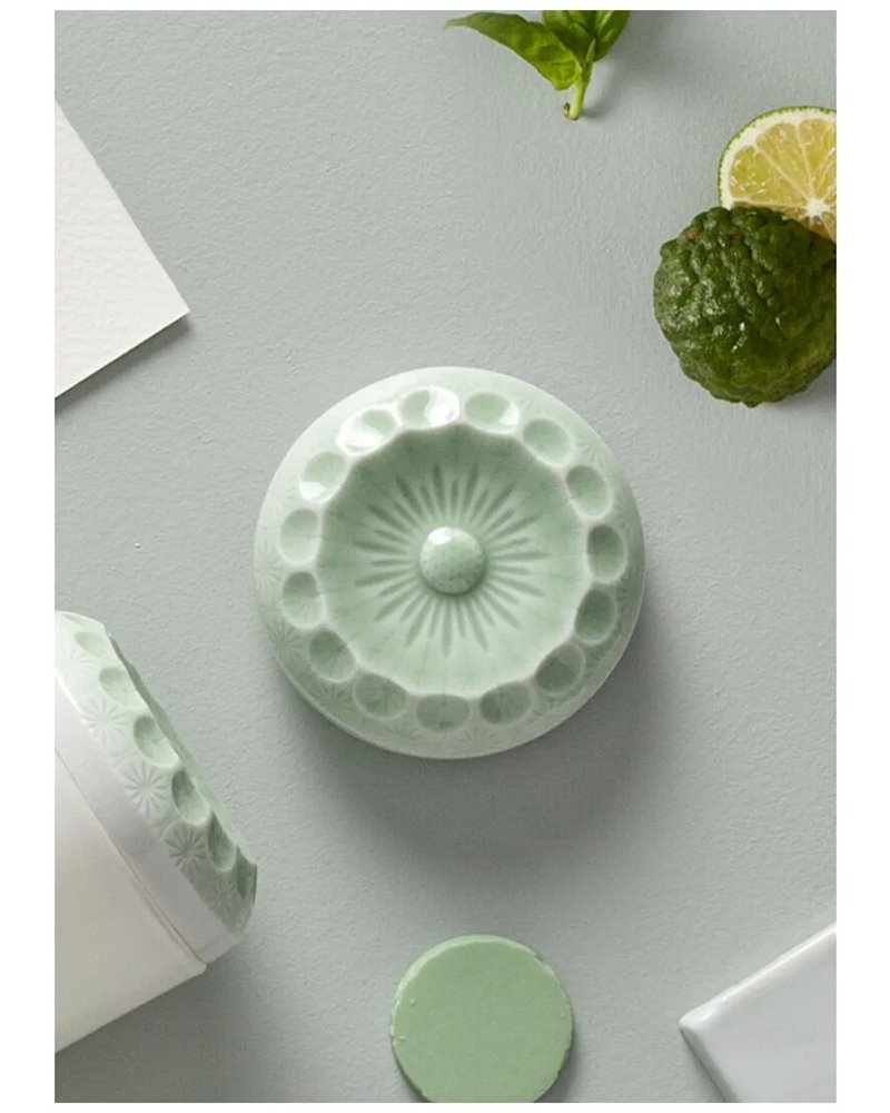 Vela Echoes of Nature. Aroma En el prado