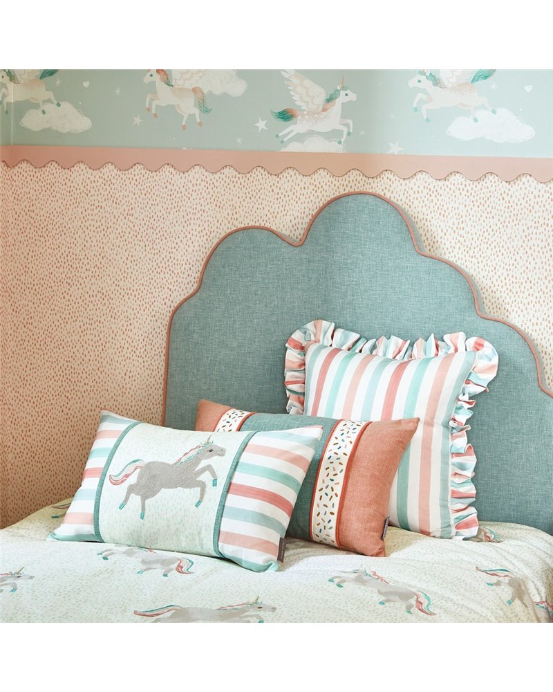 Dancing Unicorns Cushion VNC359101